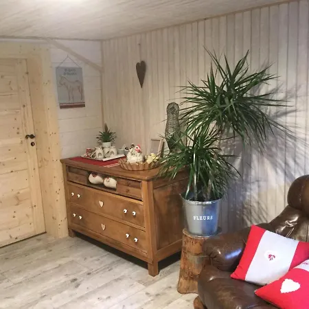 Bed & Breakfast La Ferme De La-haut Le Haut-du-Them