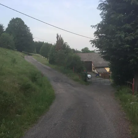La Ferme De La-haut * Le Haut-du-Them